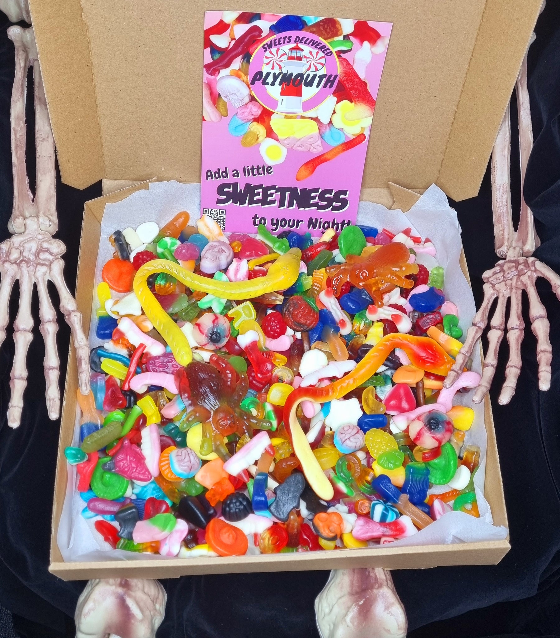 Halloween Monster Box  (2000g)